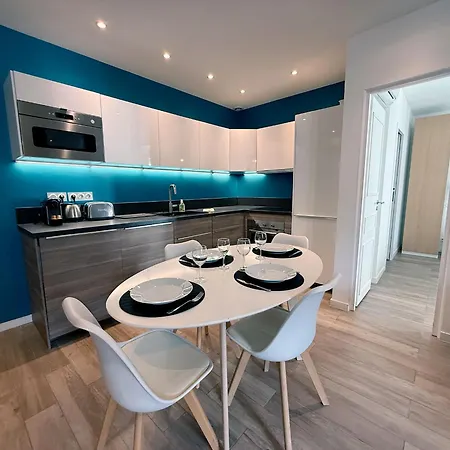Charming Family 2br - Prime Location, Walk To & Shopping - Totolulu Charming Cheminee Apartment