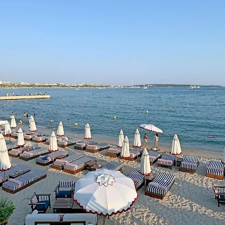Prime Location Hyper Center Ideal For Couples & Families - Walk Everywhere -by Totolulucannes Cannes