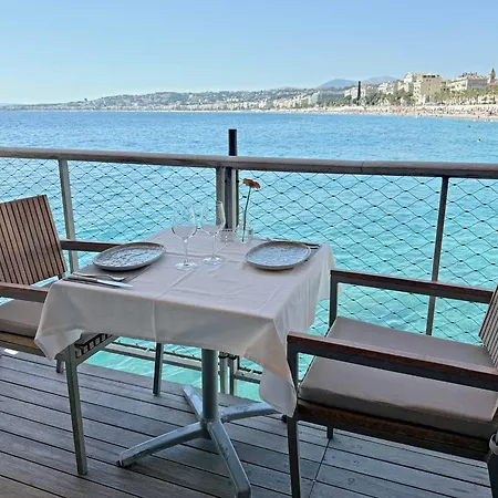 Prime Location Hyper Center Ideal For Couples & Families - Walk Everywhere -By Totolulucannes
