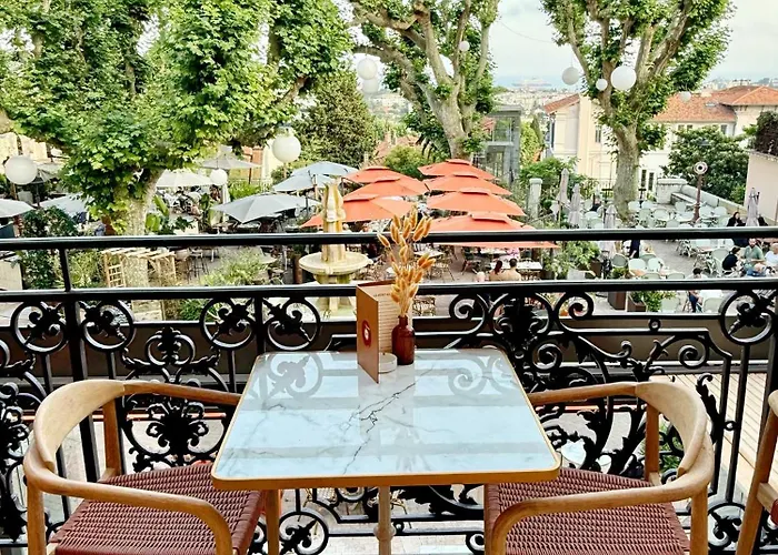 Apartament Prime Location Hyper Center Ideal For Couples & Families - Walk Everywhere -By Totolulucannes