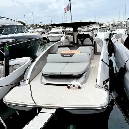 아파트 Prime Location Hyper Center Ideal For Couples & Families - Walk Everywhere -By Totolulucannes