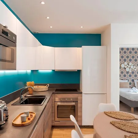 Prime Location Hyper Center Ideal For Couples & Families - Walk Everywhere -By Totolulucannes