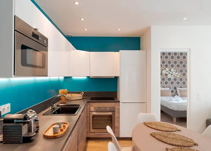 Prime Location Hyper Center Ideal For Couples & Families - Walk Everywhere -By Totolulucannes